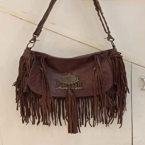 Brown Shoulder Bag Handbag, for Casual Wear, Packaging Type: Poly Bag