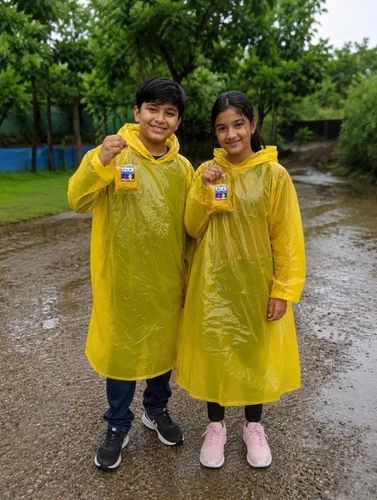 XL Unisex Kids Rain Ponchos