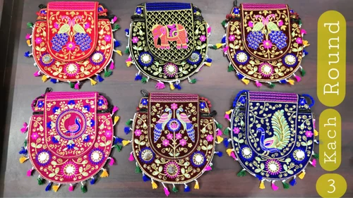 3 Mirror Round Velvet Bag