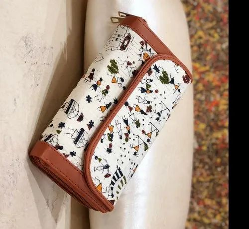 PU Ladies Trendy Handbag