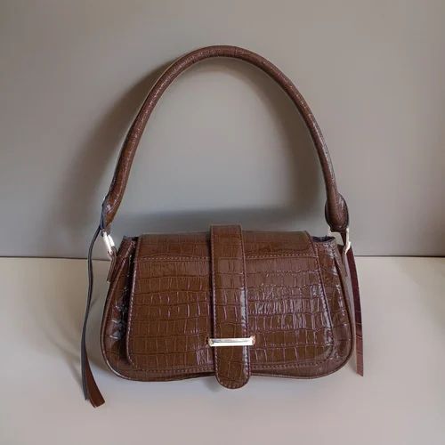 Pu Leather Classic Brown Croco Baguette Perfect For Women & Girls