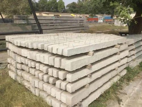 Rectangular 6 Feet RCC Poles