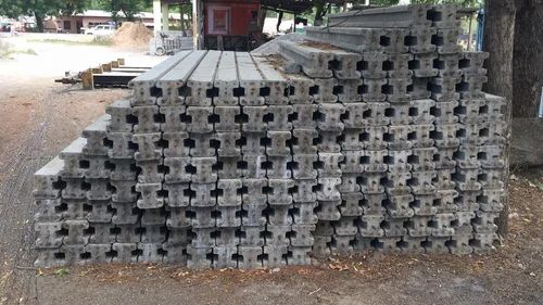 Rectangular 60mm RCC Compound Pole, For Construction