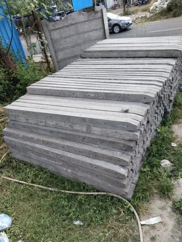 Plain Cement Concrete Poles, For Fencing