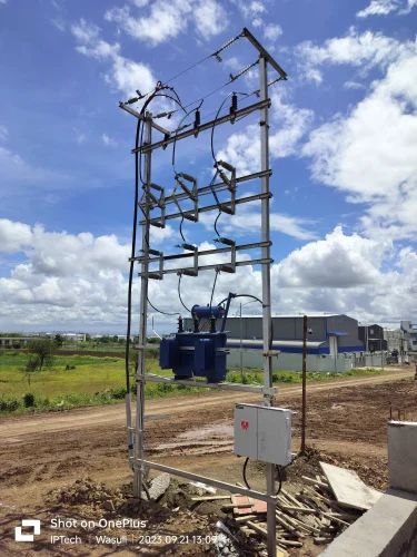Double Pole Transformer Structure