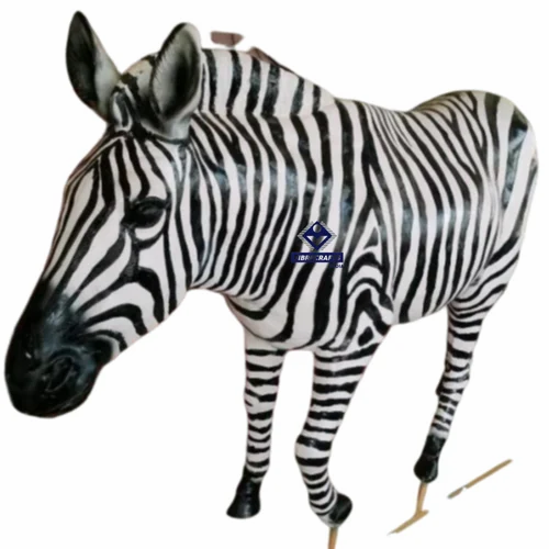 Black and White Frp Animal Statue Pune, 2-5 Feet, For Exterior Decor