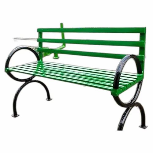 Without Arm Rest 3 Seater Arahant Round Bench, For Garden, Size: 5 X 2 X 3.5 Feet