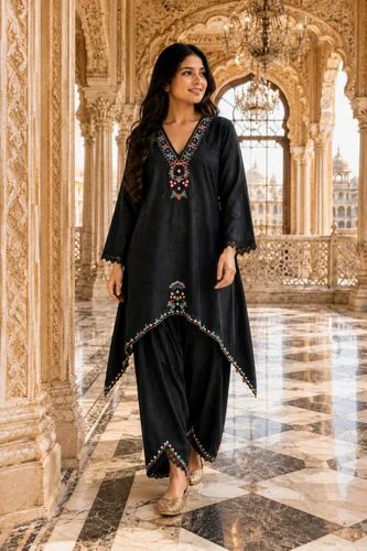 Women Cotton Zari Work Suit