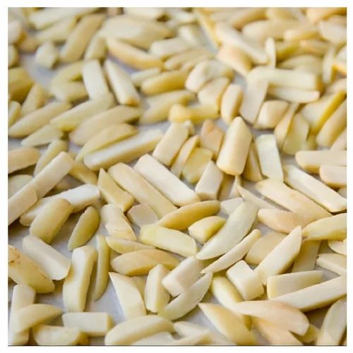 Moolyawan Almond Blanched Slivered, Loose