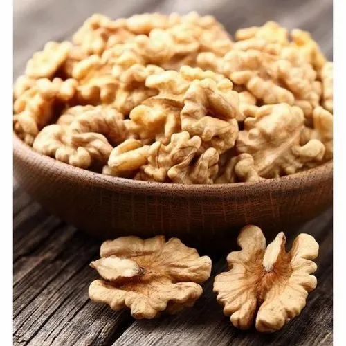 Whole Thin Walnut Kernel, Packaging Size: 5kg /Bag