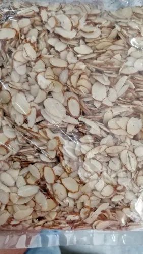 Fresh Almond Slices, 20 Kg