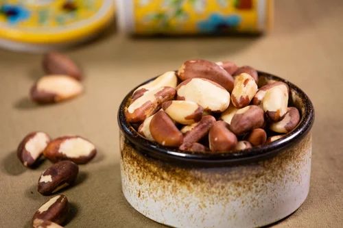 Broken / Pieces Dried Brazil Nuts