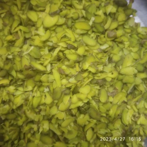 Natural Packed Pista Slice, Packaging Type: Plastic Box, 500 Grm