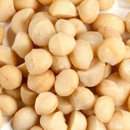 Whole Raw Macadamia Nut, Packaging Size: 25 Kg