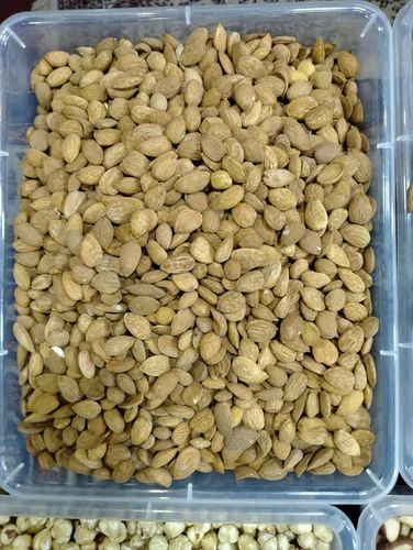 Afghani Gurbandi Giri Almond, Whole, Premium