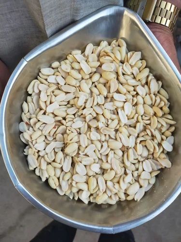 Bold Blanched Peanut Split.