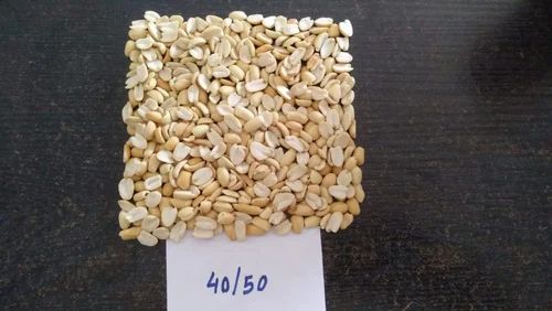Split Blanched Peanuts