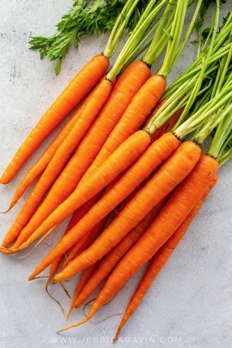Fresh Organic Carrot, 11%, Pesticide Free (for Raw Products)