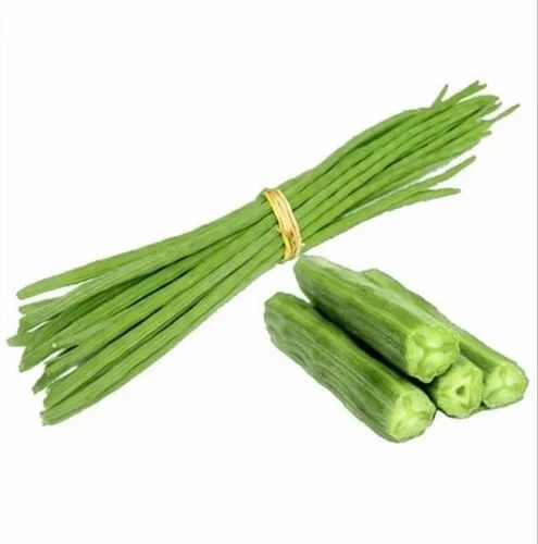 Green A Grade Moringa Oleifera Drumsticks Vegetable, Natural,Fresh, Packaging Size: 1Kg