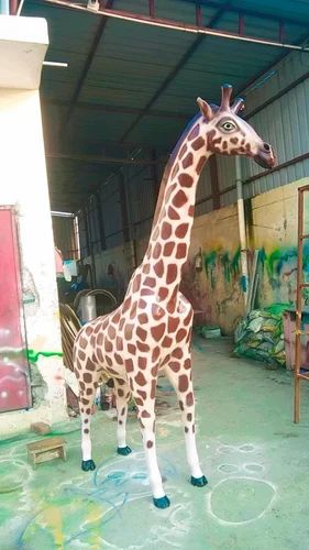 FRP Giraffe Statue