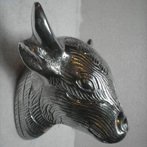 Silver Aluminium Wall Mounted Cow Head, For Interior Decor