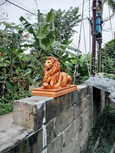 Fiber Lion Statue