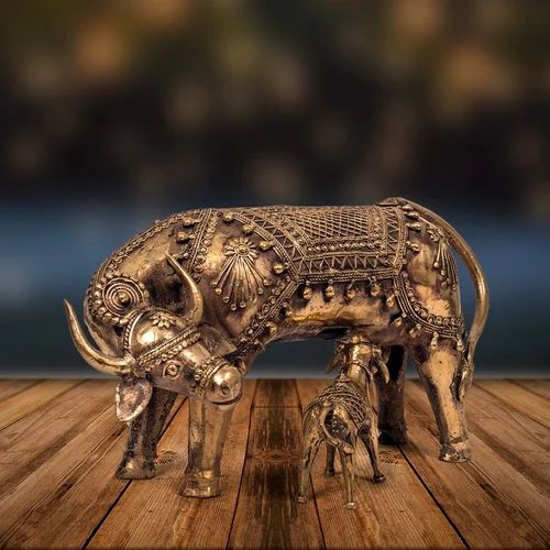 Golden Cow Decorative Sculpture cow & calf set without stand