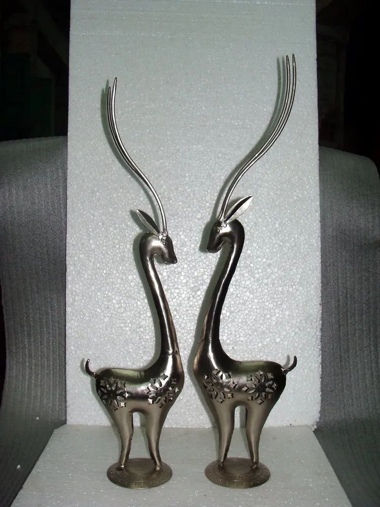 set of 2 deer