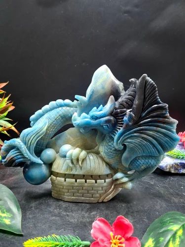 Trolleite Dragon Statue