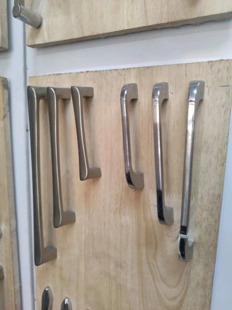 Covert Handle