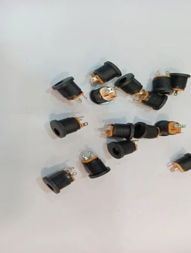 DC Pin Connector