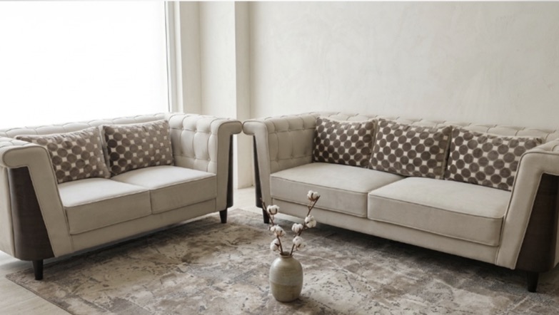 Tufted High-Arm