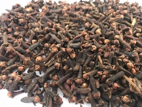 Black Organic Clove Or Laung