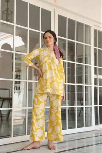 Dazzeling Stretchable Yellow Floral Printed Cotton Co-ord Set