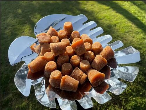 Organic Sugarcane Jaggery - Golden Brown (50 kg)