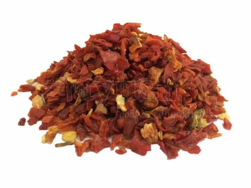 A Grade Dehydrated Red Capsicum Flakes, Packaging Size: 25 Kg