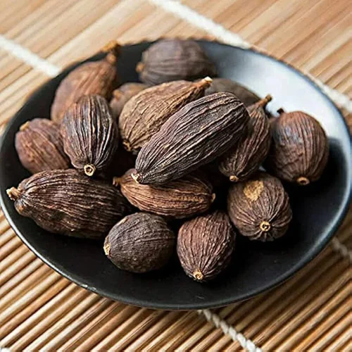 Whole Pods Black Cardamom, Bold