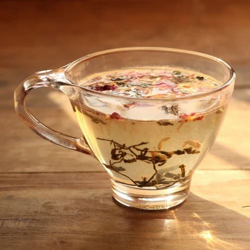 Masala Kashmiri Kehwa Tea, Packaging Type: Bottle