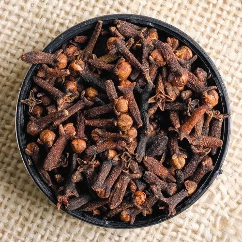 Brown Whole Dry Clove, Packaging Size: 1 Kg