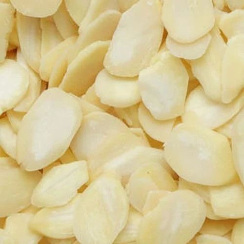 Solitaire Blanched Almond Sliced