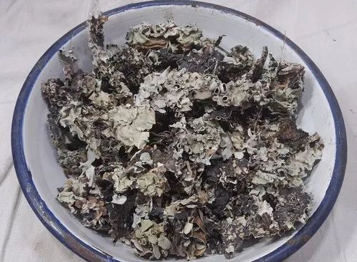 A Grade Black Stone Flower, Flakes