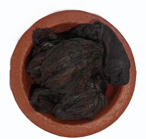 Old Crop Dried Malabar Black Tamarind, Seedless, Packet