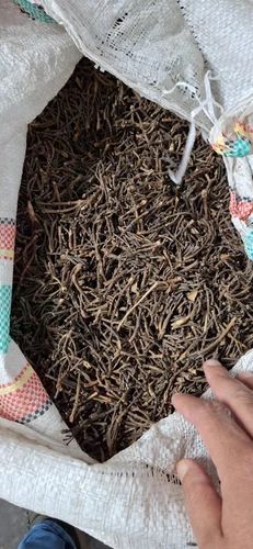 Indonesian Lalpari Dry Clove Stem, 25 Kg