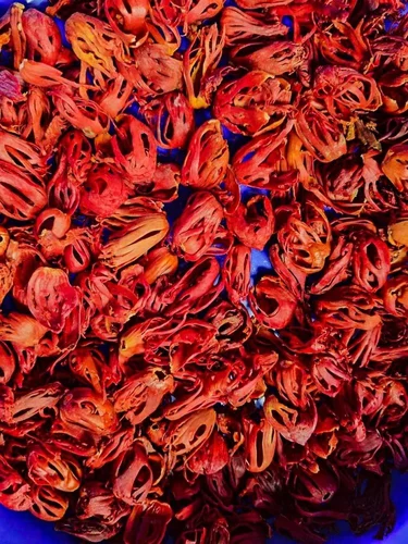 Dried Nutmeg Flower, Loose