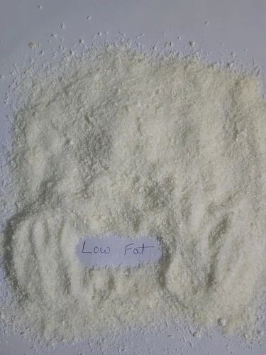 Dry Low Fat Desiccated Coconut Powder
