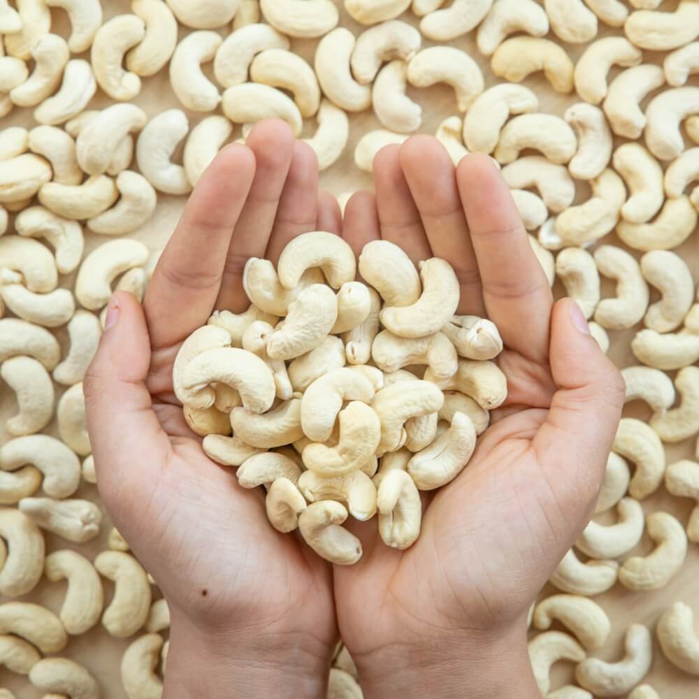 Whole White Cashew Nuts