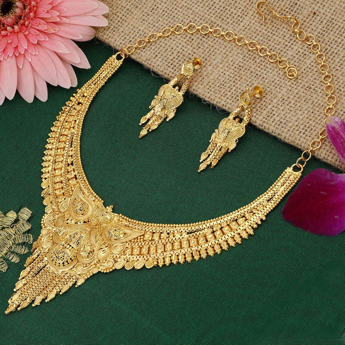 Gold  Necklace Set