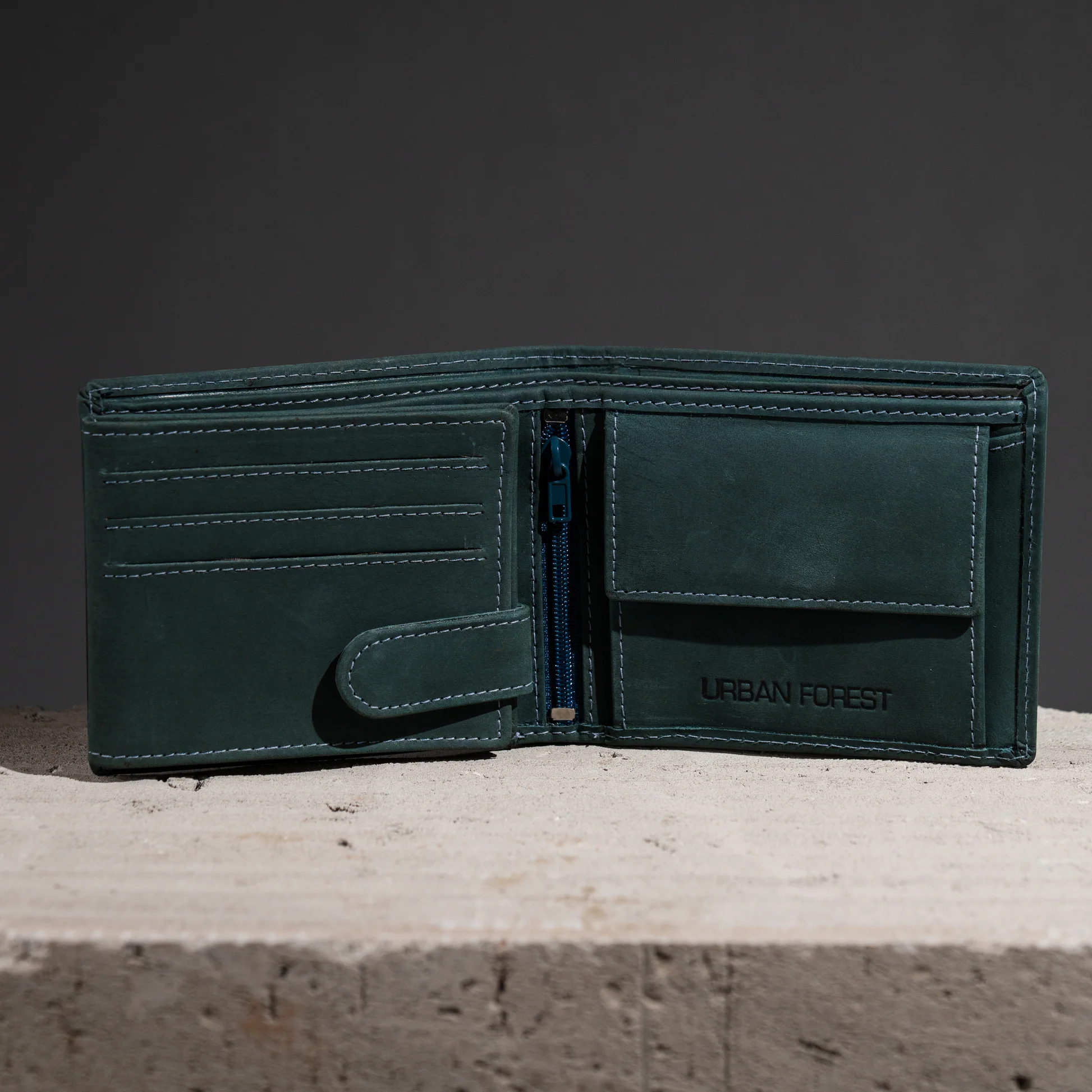 Leather purse 
