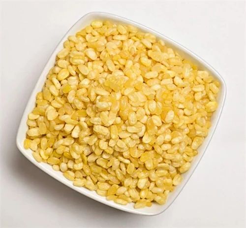 Roasted Moong Dal