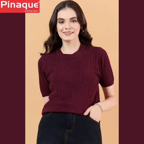 Half Sleeve Knitted T Shirt Women, Size: Medium